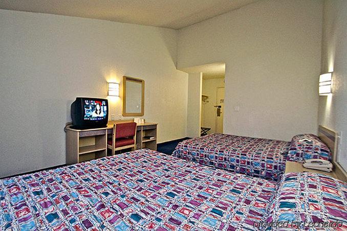 Baymont Inn & Suites Shawnee Kültér fotó