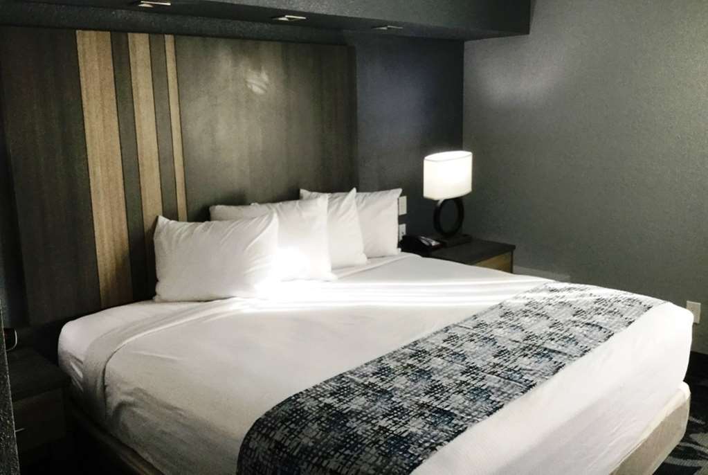 Baymont Inn & Suites Shawnee Szoba fotó