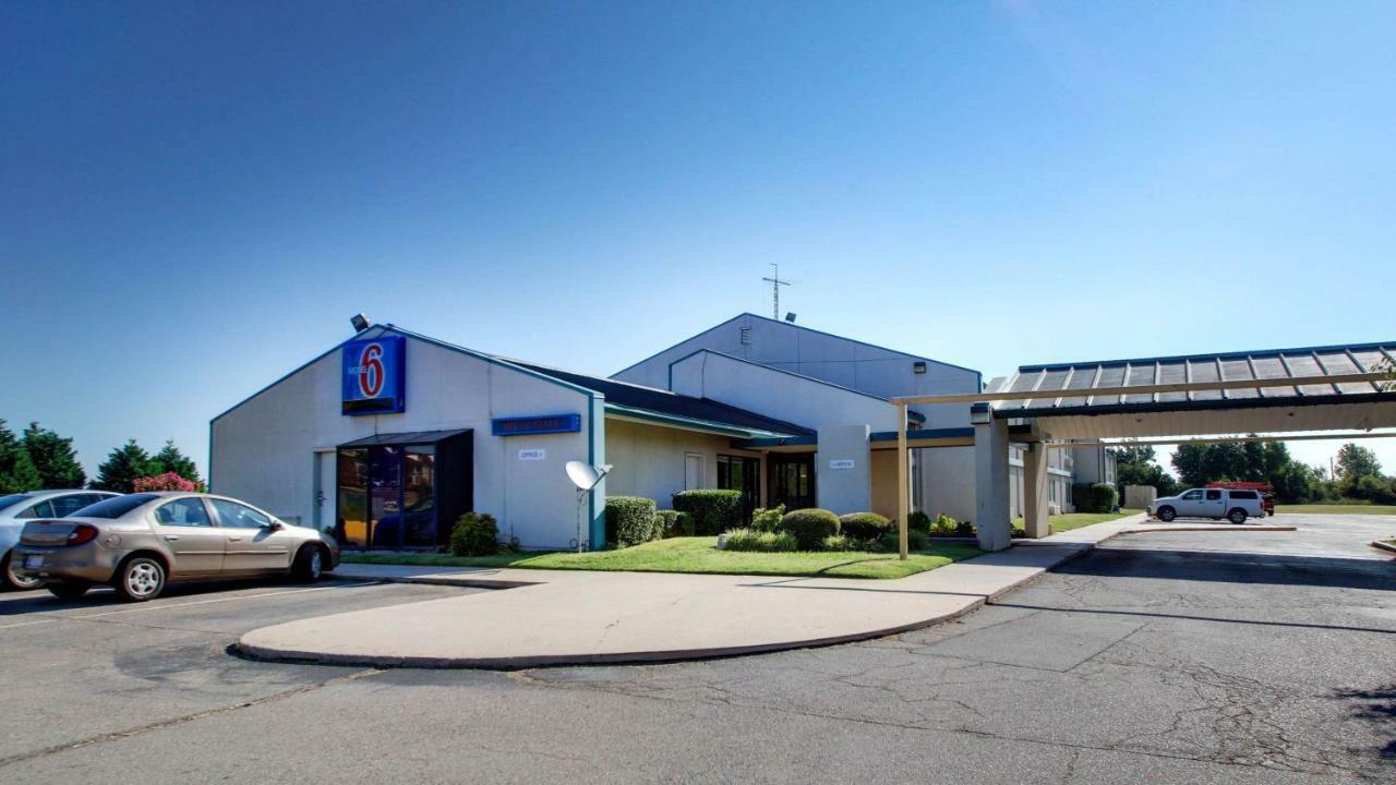 Baymont Inn & Suites Shawnee Kültér fotó